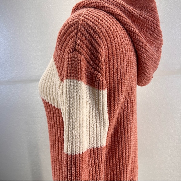 DKNY Girls Pink Sweatshirt Hoodie knit SIZE LARGE - Picture 10 of 17